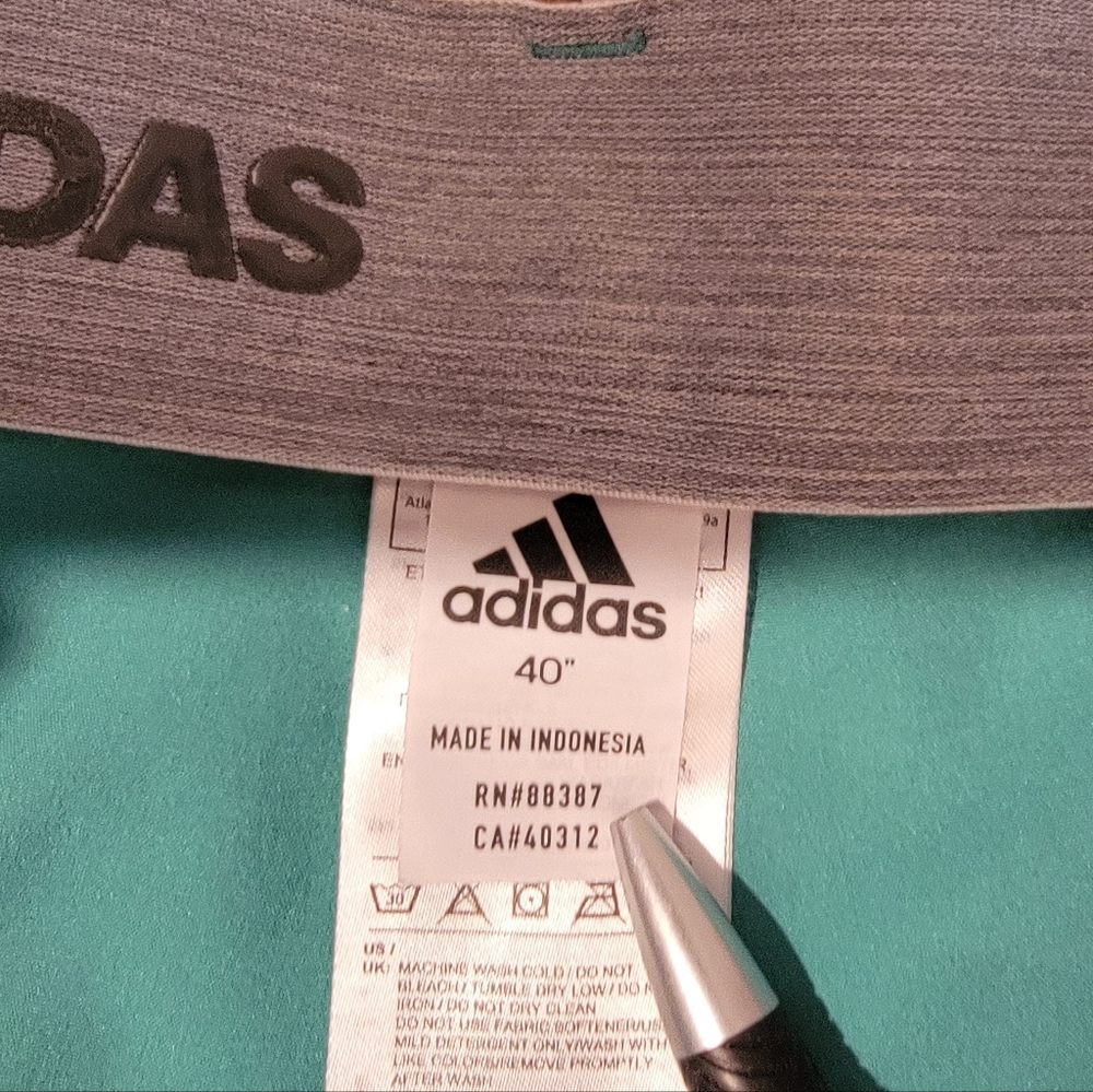 Adidas Ultimate365 Pine Cone Golf Shorts Men's Size 40 - Picture 7 of 8